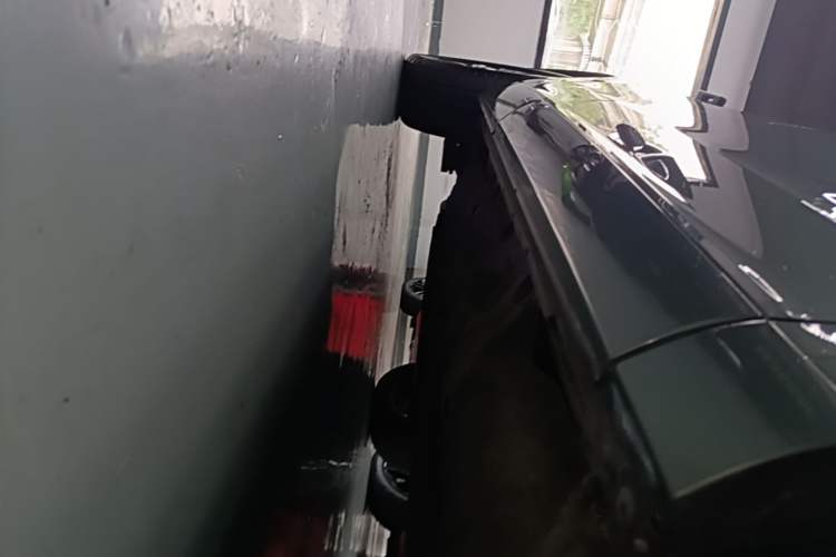 Used Hima AITO M7 2022 1.5T Four-Wheel Drive Luxury Edition Right Side Sill