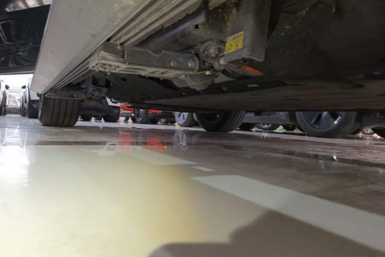 Used Hima AITO M7 2022 1.5T Rear-Drive Comfort Edition Right Side Sill