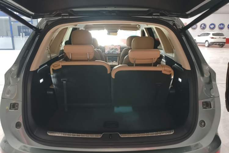 Used Hima AITO M7 2022 1.5T Rear-Drive Comfort Edition Trunk