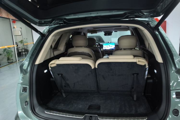 Used Hima AITO M7 2022 1.5T Rear-Drive Comfort Edition Trunk
