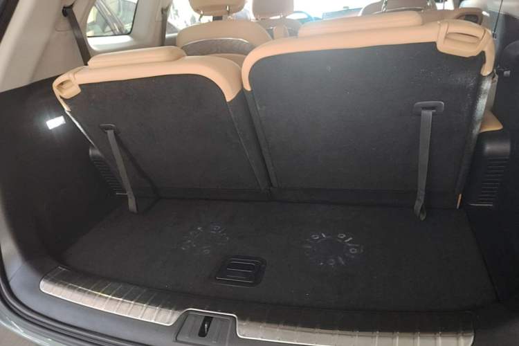 Used Hima AITO M7 2022 1.5T Rear-Drive Comfort Edition Trunk