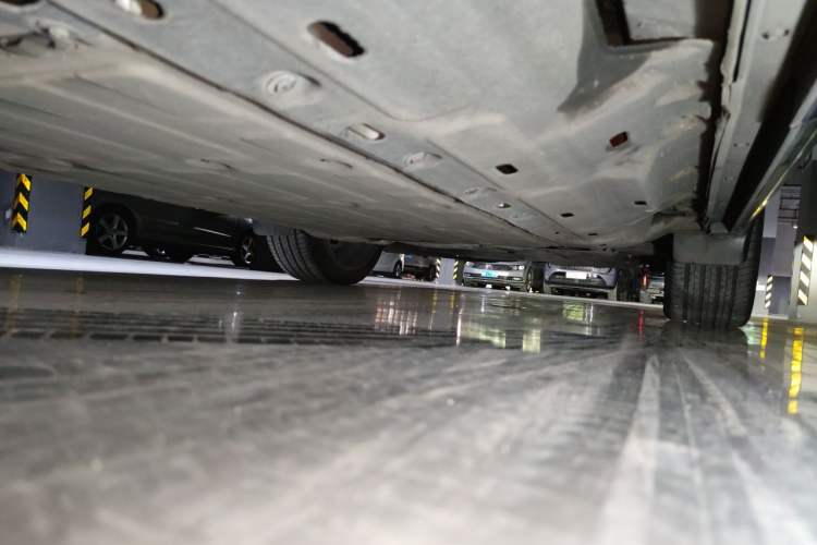 Used Hima AITO M7 2022 1.5T Four-Wheel Drive Luxury Edition Chassis Rear Right