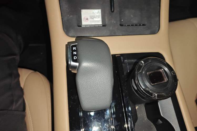 Used Hima AITO M7 2022 1.5T Rear-Drive Comfort Edition Gear Lever