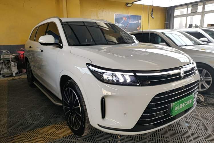 Used Hima AITO M7 2022 1.5T Four-Wheel Drive Flagship Edition Front Right 45 Deg