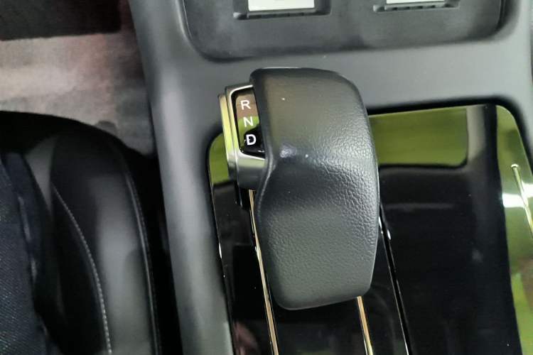 Used Hima AITO M7 2022 1.5T Rear-Drive Comfort Edition Gear Lever
