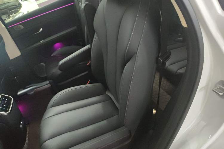 Used Hima AITO M7 2022 1.5T Four-Wheel Drive Luxury Edition Interior 1