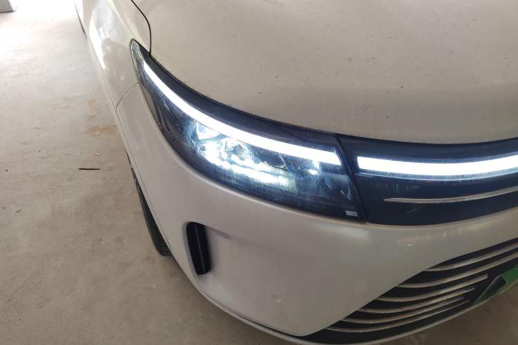 Used Hima AITO M7 2022 1.5T Four-Wheel Drive Flagship Edition Right Front Headlight