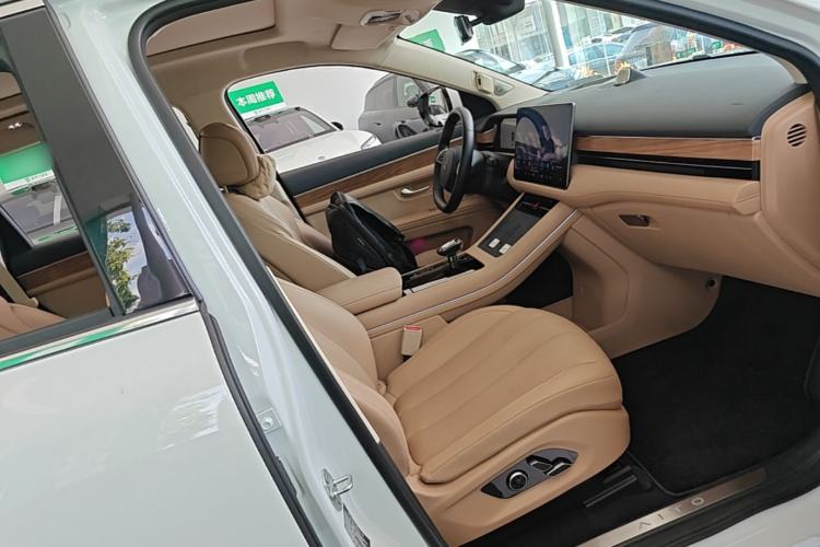 Used Hima AITO M7 2022 1.5T Four-Wheel Drive Luxury Edition Right Front Seat