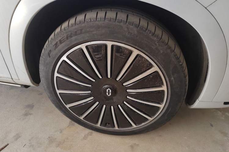 Used Hima AITO M7 2022 1.5T Four-Wheel Drive Flagship Edition Right Front Wheel Hub