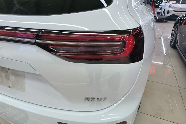 Used Hima AITO M7 2022 1.5T Rear-Drive Comfort Edition Right Rear Taillight