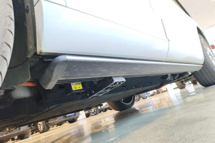 Used Hima AITO M7 2022 1.5T Four-Wheel Drive Flagship Edition Right Side Sill