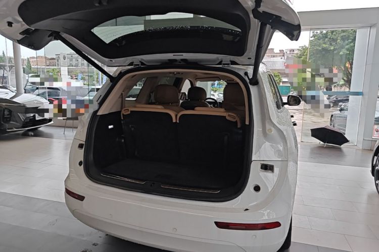 Used Hima AITO M7 2022 1.5T Four-Wheel Drive Luxury Edition Trunk