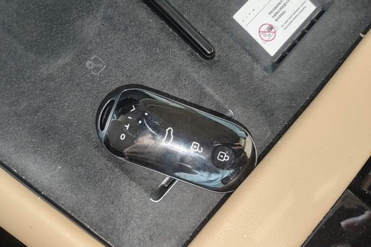 Used Hima AITO M7 2022 1.5T Four-Wheel Drive Luxury Edition Vehicle Key