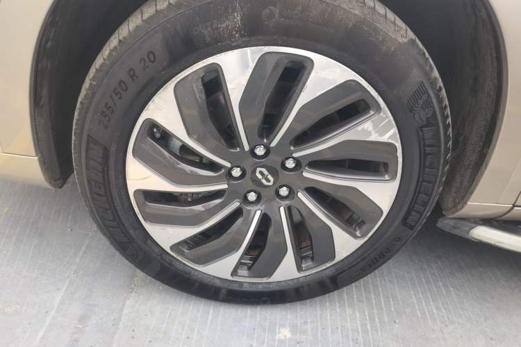 Used Hima AITO M7 2022 1.5T Rear-Drive Comfort Edition Exterior 2