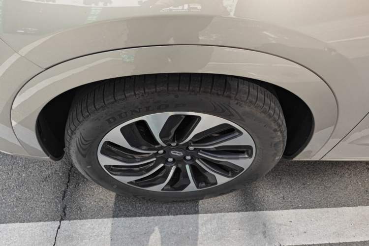 Used Hima AITO M7 2022 1.5T Rear-Drive Comfort Edition Exterior 4