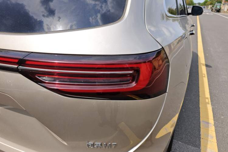 Used Hima AITO M7 2022 1.5T Rear-Drive Comfort Edition Exterior 6