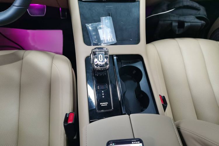 Used Hima AITO M7 2022 1.5T Four-Wheel Drive Luxury Edition Gear Lever
