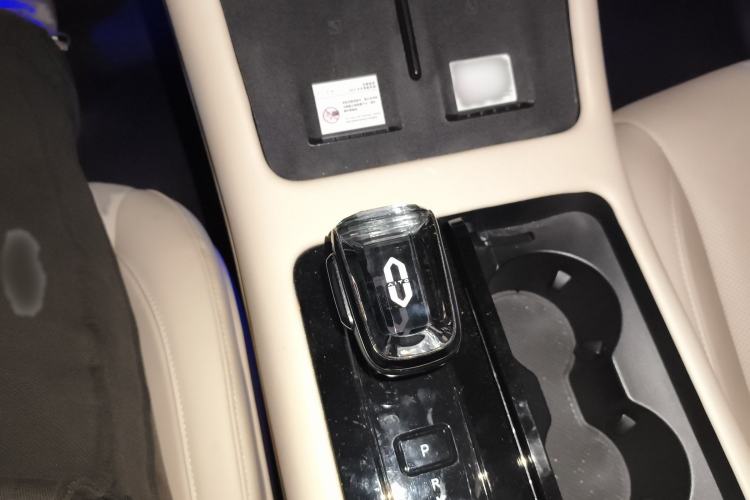 Used Hima AITO M7 2022 1.5T Four-Wheel Drive Luxury Edition Gear Lever
