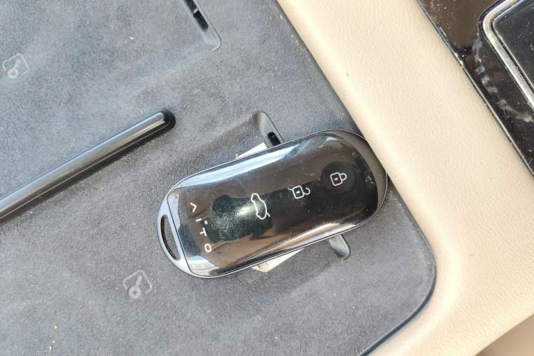 Used Hima AITO M7 2022 1.5T Four-Wheel Drive Luxury Edition Interior 1
