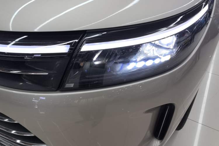 Used Hima AITO M7 2022 1.5T Rear-Drive Comfort Edition Left Front Headlight