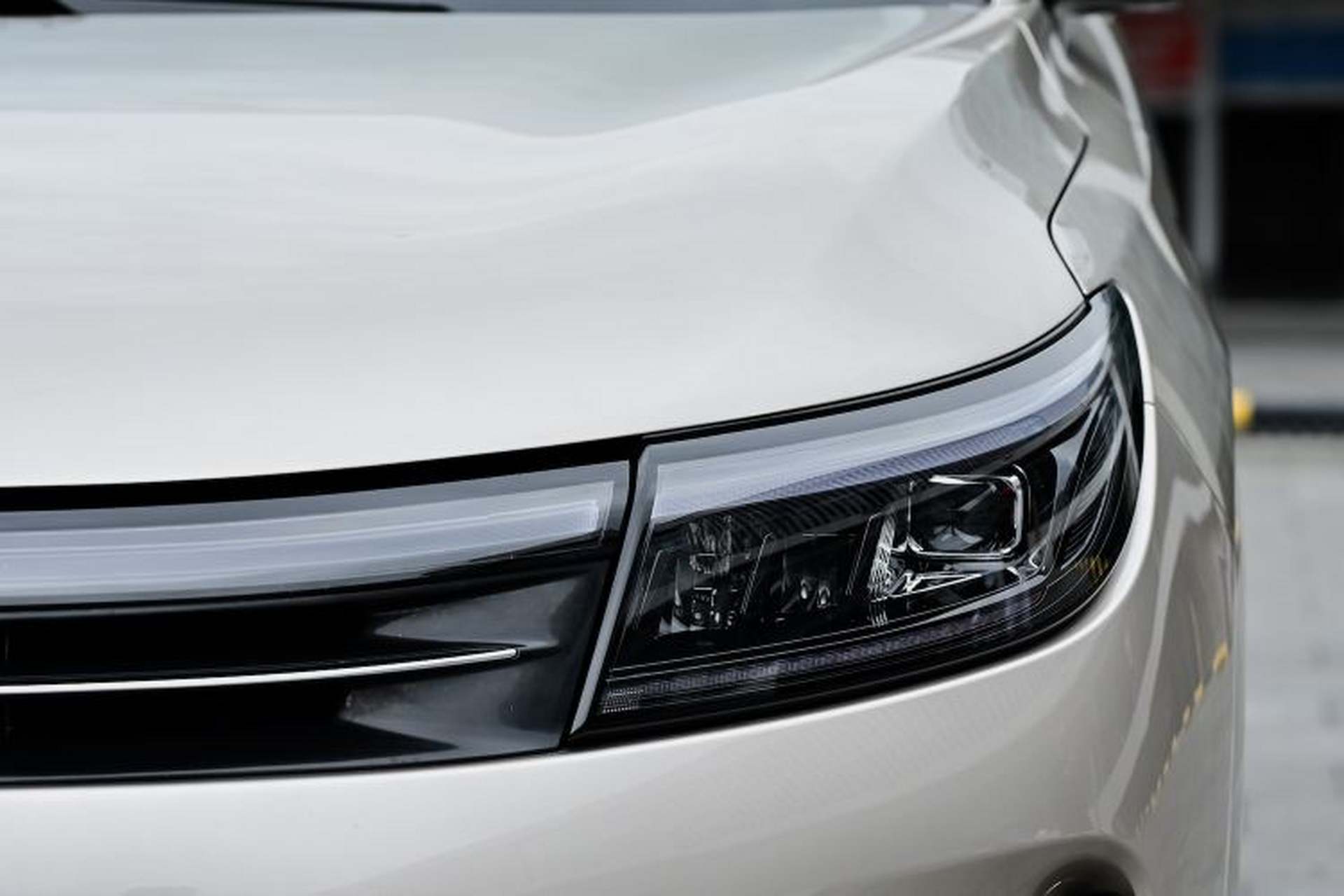 Used Hima AITO M7 2022 1.5T Four-Wheel Drive Luxury Edition Left Front Headlight