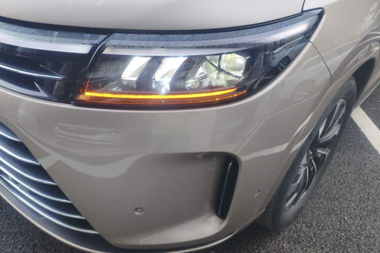 Used Hima AITO M7 2022 1.5T Rear-Drive Comfort Edition Left Front Headlight