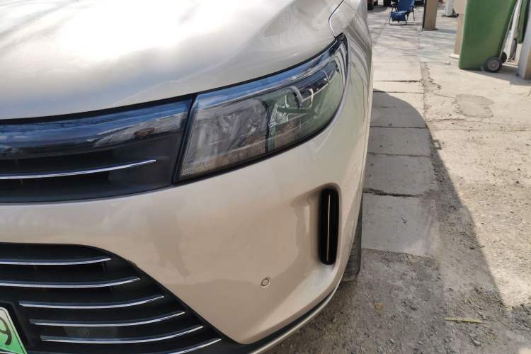 Used Hima AITO M7 2022 1.5T Four-Wheel Drive Luxury Edition Left Front Headlight