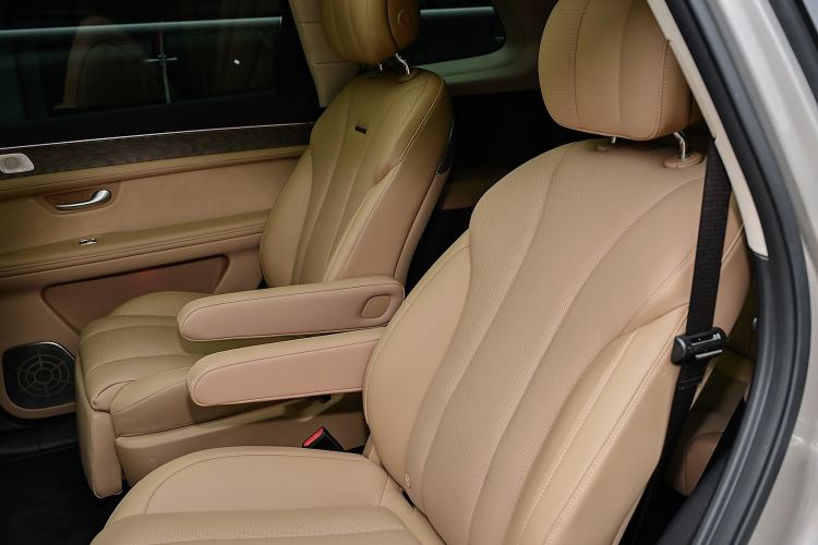 Used Hima AITO M7 2022 1.5T Four-Wheel Drive Luxury Edition Left Rear Seat