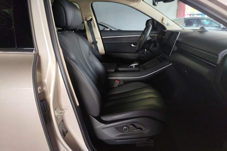 Used Hima AITO M7 2022 1.5T Rear-Drive Comfort Edition Right Front Seat
