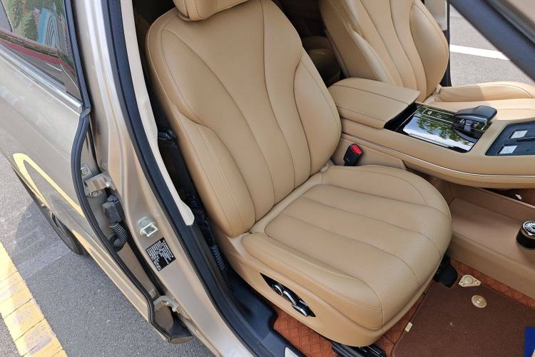 Used Hima AITO M7 2022 1.5T Rear-Drive Comfort Edition Right Front Seat