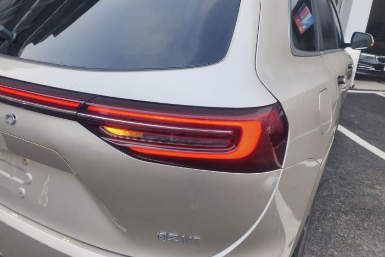 Used Hima AITO M7 2022 1.5T Rear-Drive Comfort Edition Right Rear Taillight
