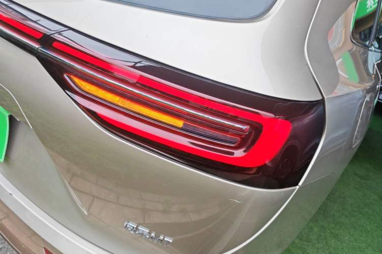 Used Hima AITO M7 2022 1.5T Four-Wheel Drive Flagship Edition Right Rear Taillight