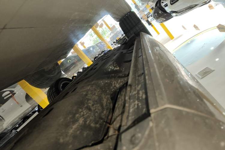 Used Hima AITO M7 2022 1.5T Four-Wheel Drive Luxury Edition Right Side Sill
