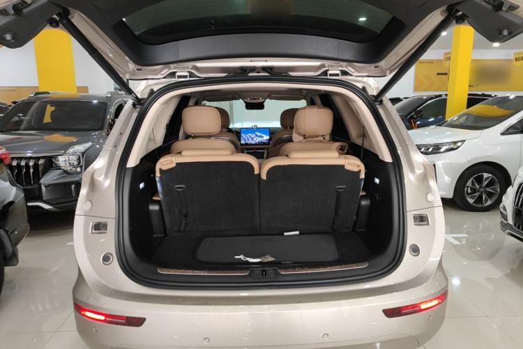 Used Hima AITO M7 2022 1.5T Four-Wheel Drive Luxury Edition Trunk