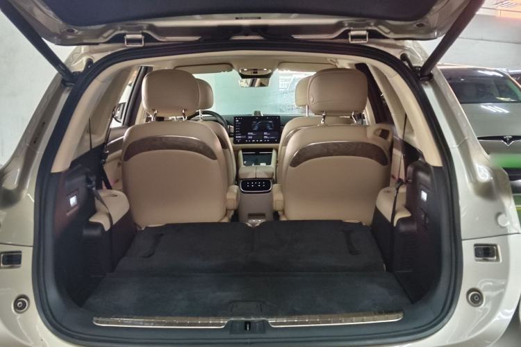 Used Hima AITO M7 2022 1.5T Rear-Drive Comfort Edition Trunk