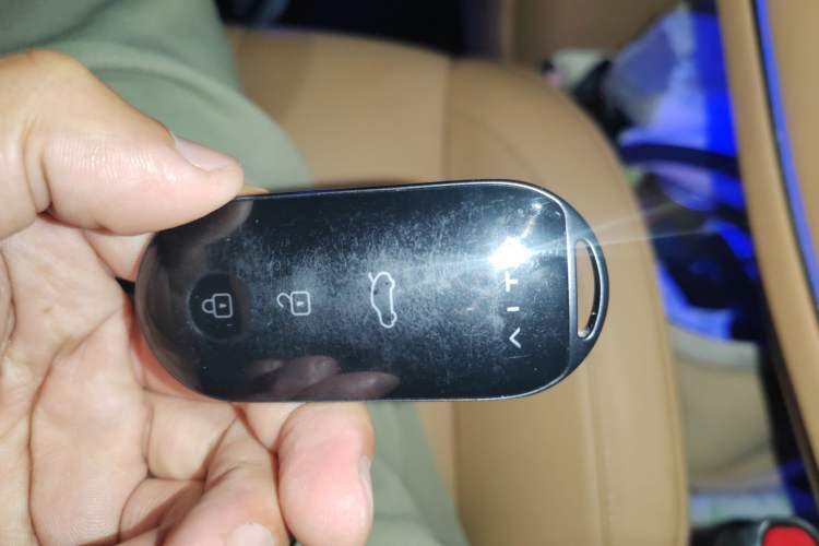Used Hima AITO M7 2022 1.5T Rear-Drive Comfort Edition Vehicle Key