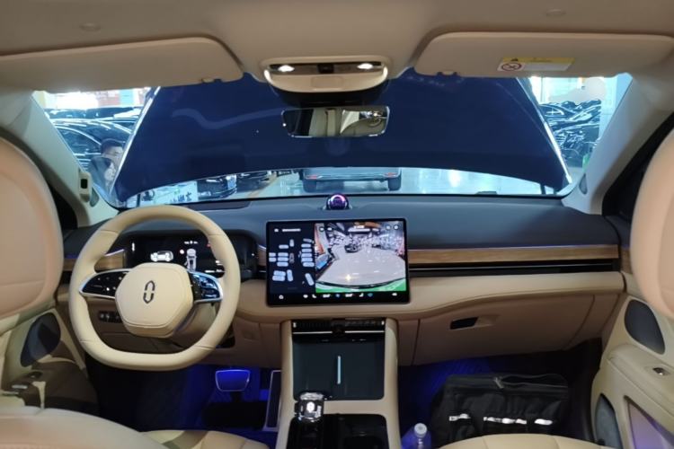 Used Hima AITO M7 2024 1.5T Intelligent Driving Rear-Drive Pro Version 6 Seats Center Console