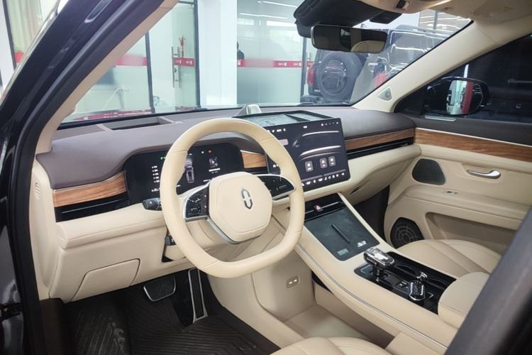 Used Hima AITO M7 2024 1.5T Intelligent Driving Rear-Drive Max Edition 5 Seats Center Console