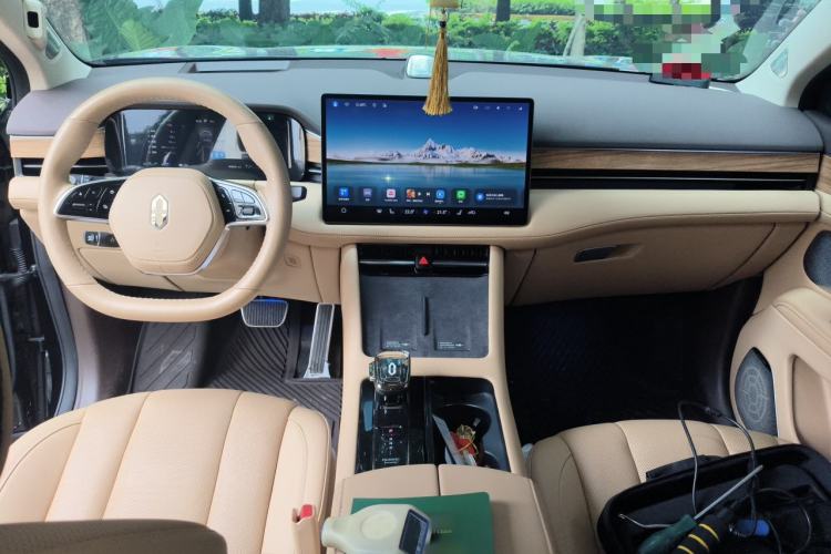 Used Hima AITO M7 2024 1.5T Intelligent Driving Rear-Drive Max Edition 5 Seats Center Console