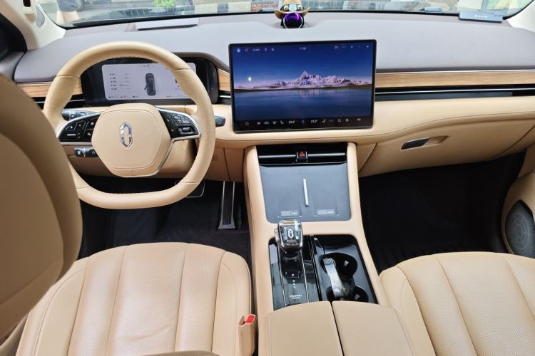 Used Hima AITO M7 2024 1.5T Intelligent Driving Rear-Drive Ultra Version 6 Seats Center Console