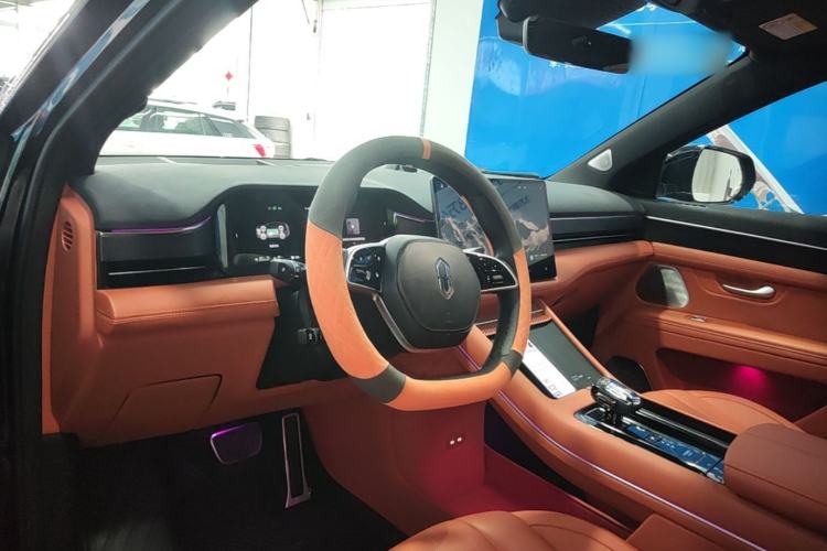 Used Hima AITO M7 2024 1.5T Intelligent Driving Rear-Drive Ultra Version 6 Seats Center Console
