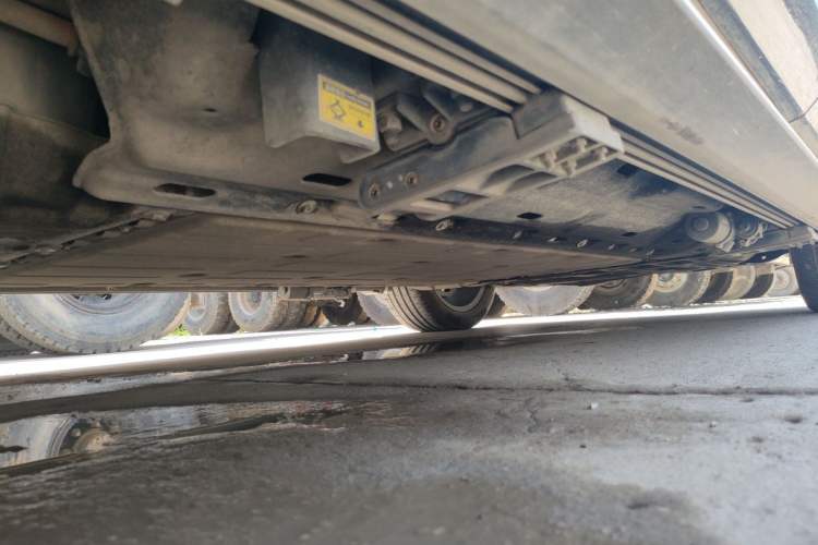 Used Hima AITO M7 2024 1.5T Rear-Drive Plus Version 5 Seats Chassis Rear Right