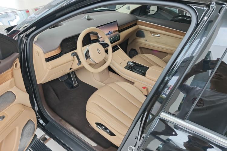 Used Hima AITO M7 2024 1.5T Intelligent Driving Rear-Drive Max Edition 6 Seats Driver Seat