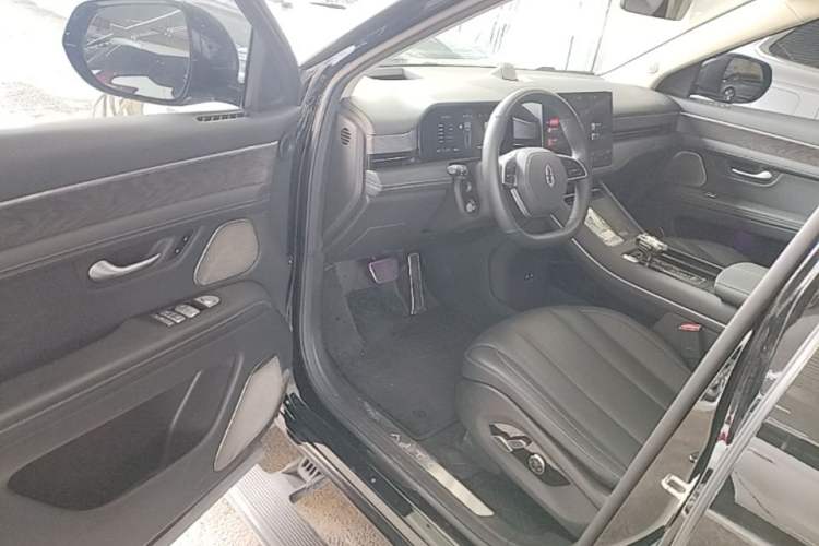Used Hima AITO M7 2024 1.5T Intelligent Driving 4WD Max Edition 5 Seats Driver Seat