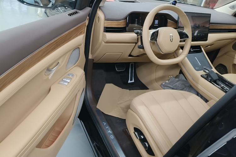 Used Hima AITO M7 2024 1.5T Intelligent Driving Rear-Drive Pro Version 5 Seats Driver Seat