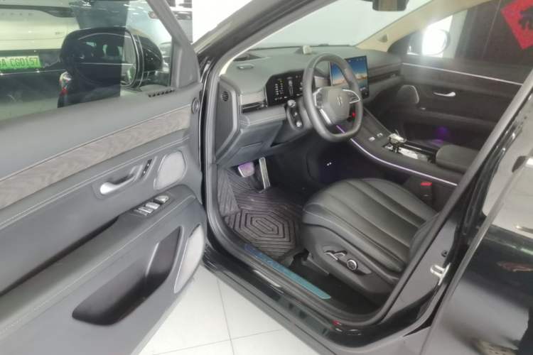 Used Hima AITO M7 2024 1.5T Intelligent Driving Rear-Drive Max Edition 5 Seats Driver Seat