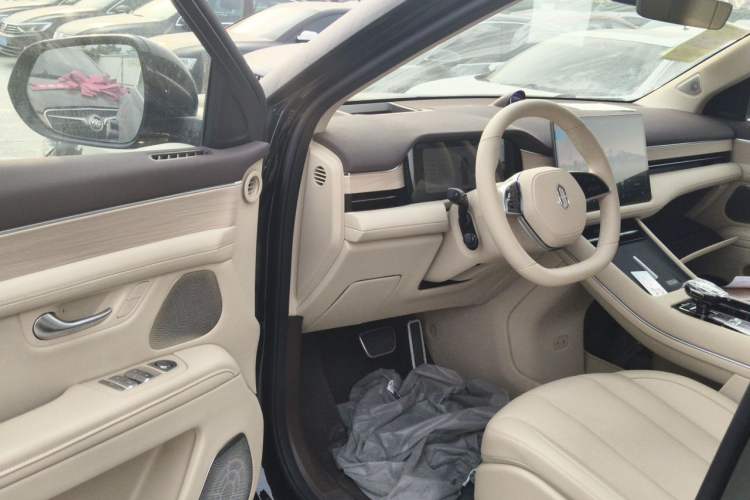 Used Hima AITO M7 2024 1.5T Intelligent Driving Rear-Drive Pro Version 5 Seats Driver Seat