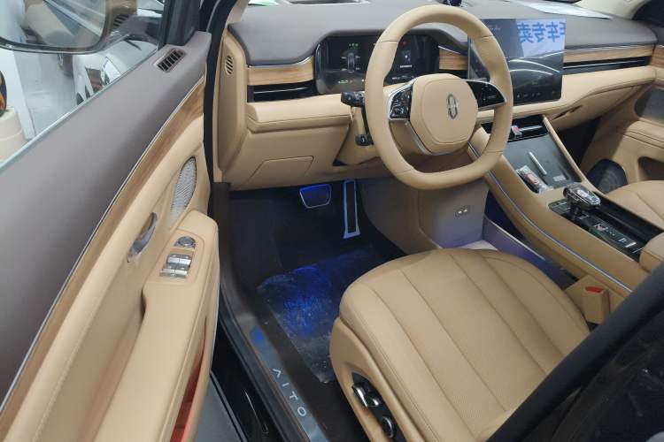 Used Hima AITO M7 2024 1.5T Intelligent Driving Rear-Drive Pro Version 5 Seats Driver Seat