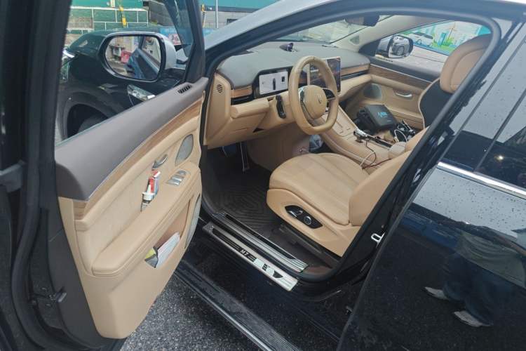 Used Hima AITO M7 2024 1.5T Intelligent Driving Rear-Drive Max Edition 6 Seats Driver Seat