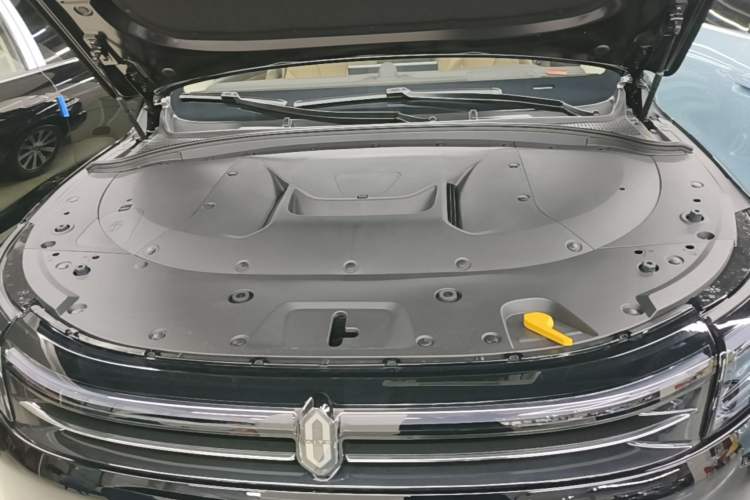 Used Hima AITO M7 2024 1.5T Intelligent Driving Rear-Drive Pro Version 5 Seats Engine Bay
